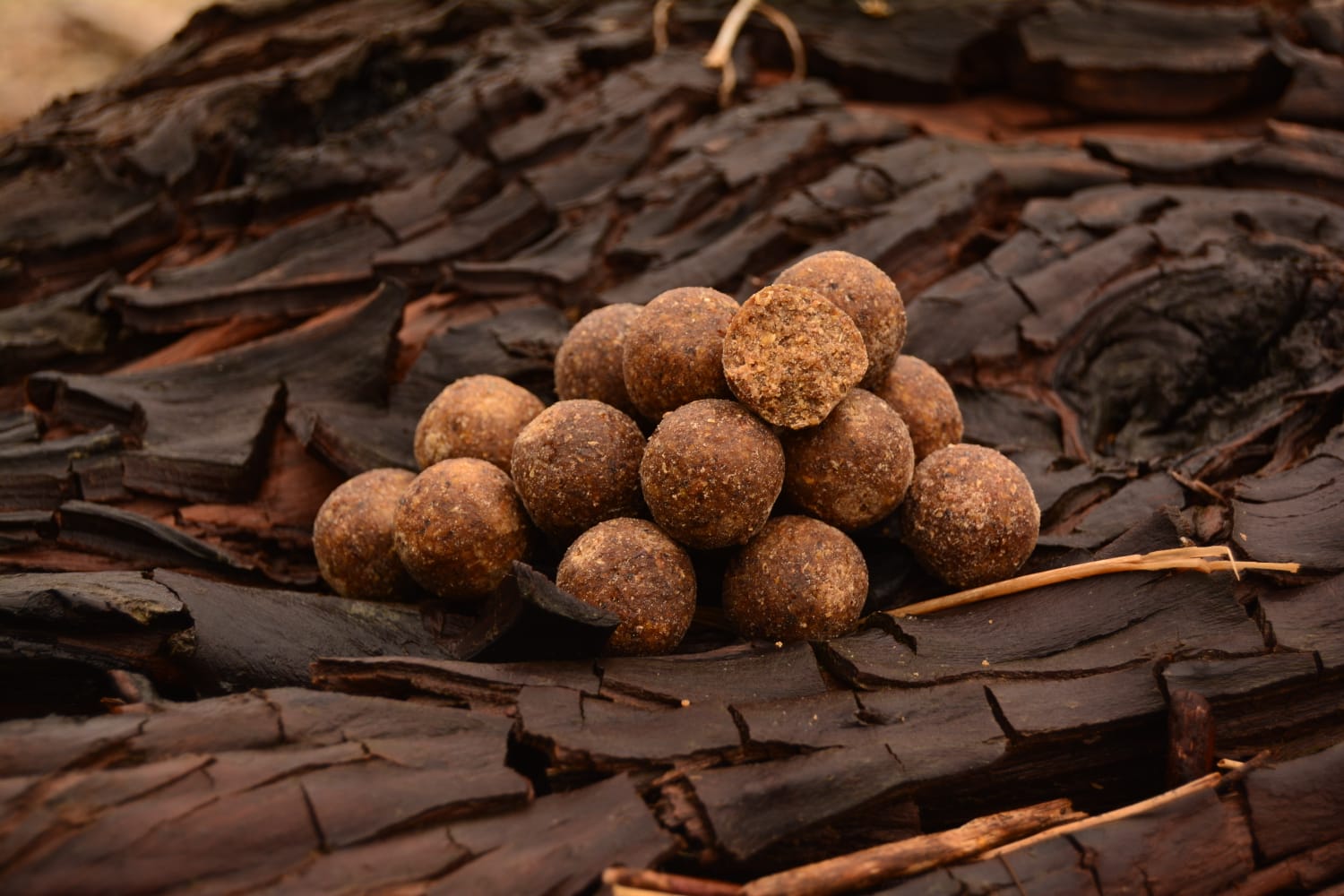 Boilies UNIVERSE 1kg 24mm Liver-Strong Bufallo