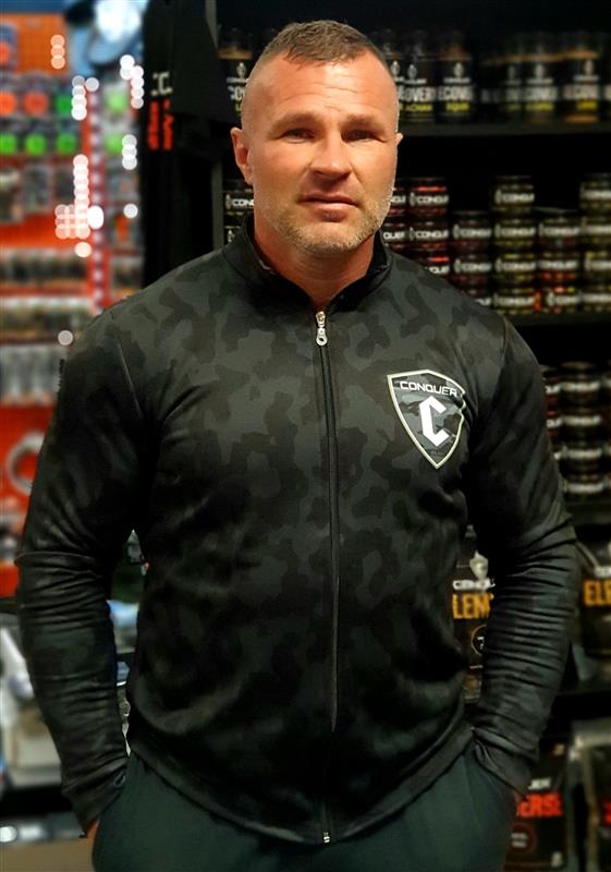 CONQUER MIKINA ZIP BLACK CAMO L