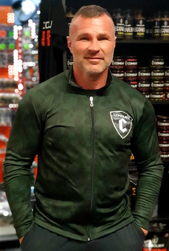 CONQUER MIKINA ZIP GREEN CAMO XXL